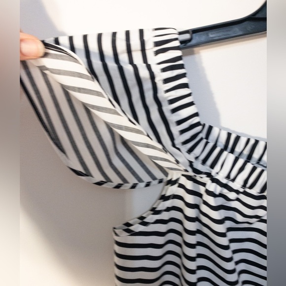 J Crew Off Shoulder Black and White Dress size XS - Picture 3 of 8